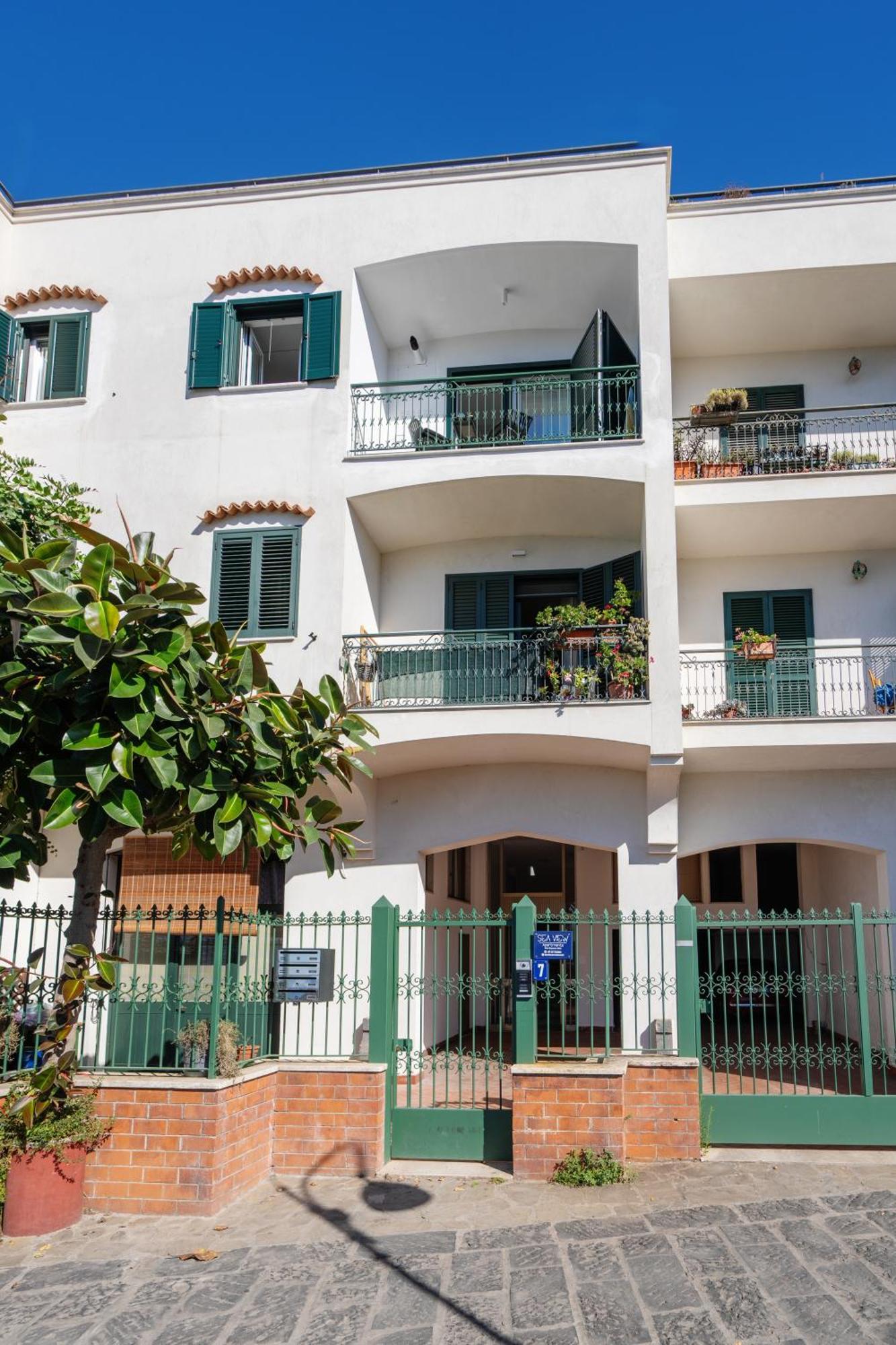 Sea View Deluxe Apartments Vico Equense Exteriér fotografie