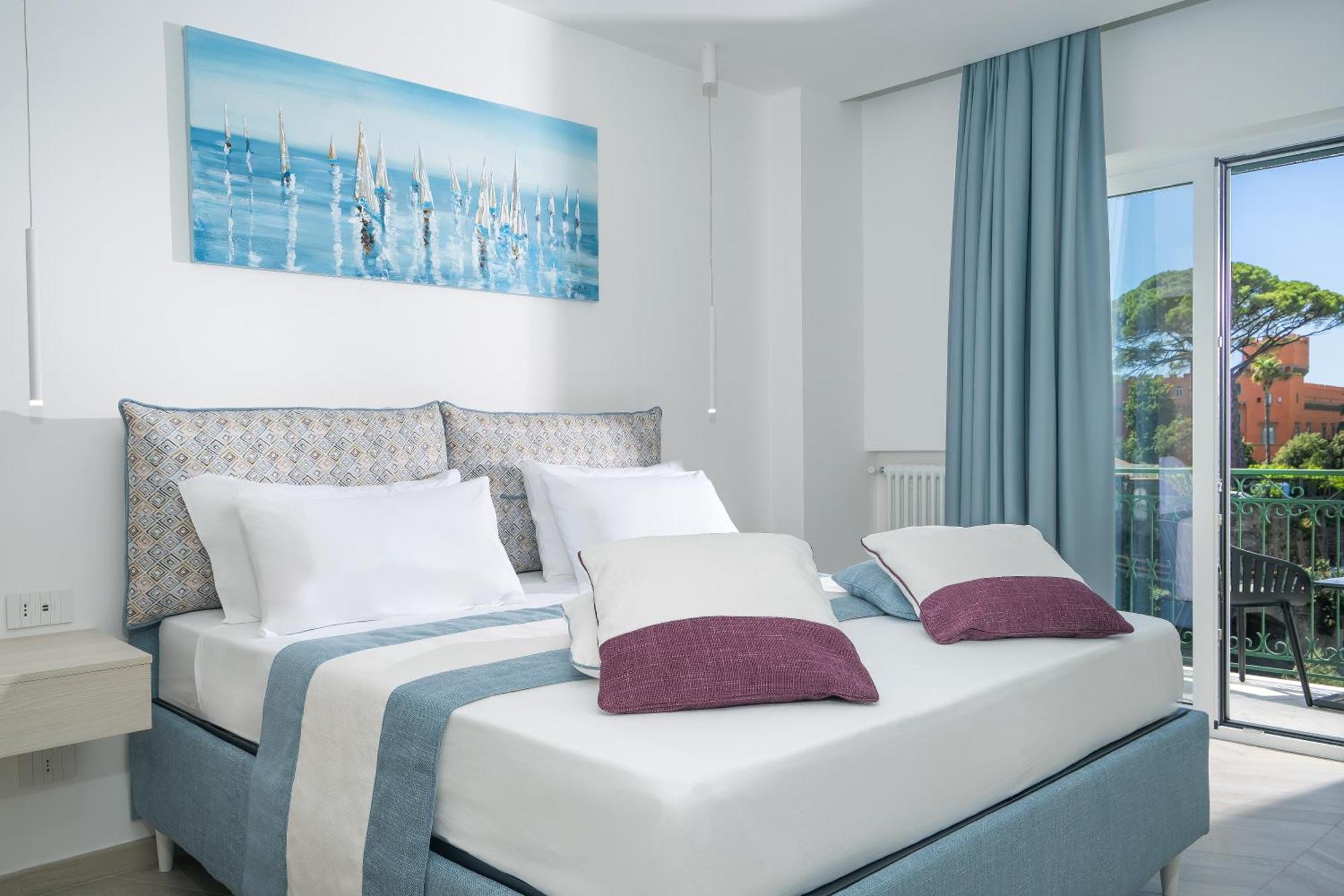 Sea View Deluxe Apartments Vico Equense Exteriér fotografie